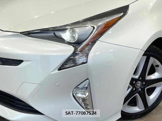 Toyota PRIUS 2016-12 8728904-11