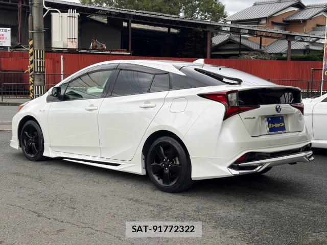 Toyota PRIUS 2020-03 8729000-11