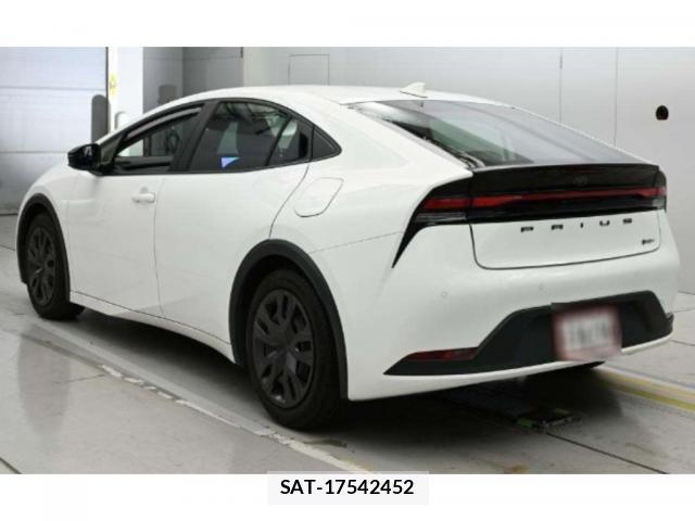 Toyota PRIUS 2023-10 8729326-1