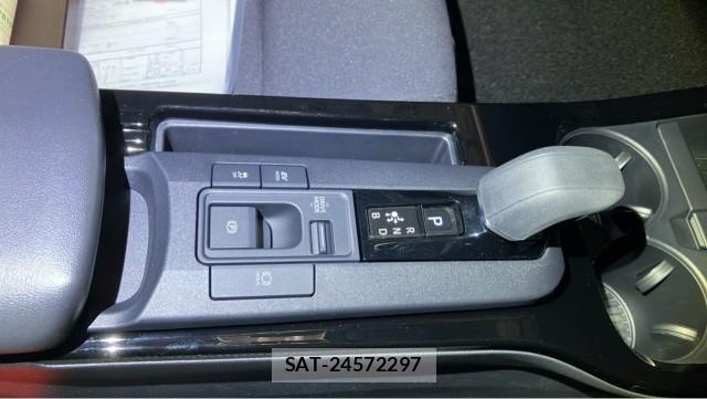 Toyota PRIUS 2025-09 8729535-14