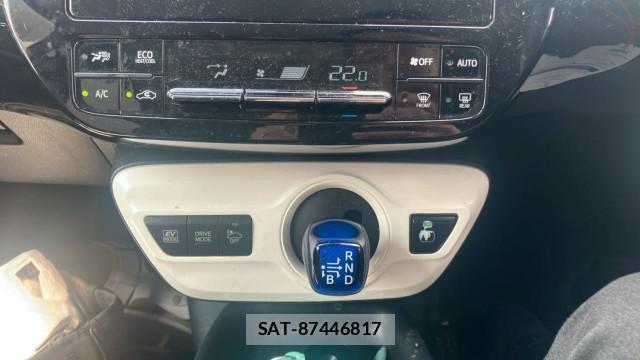 Toyota PRIUS 2016-11 8729542-14