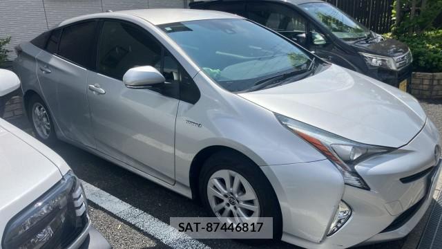 Toyota PRIUS 2016-11 8729542-3