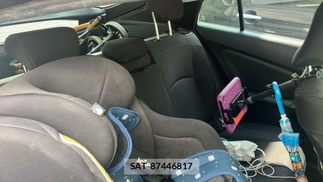Toyota PRIUS 2016-11 8729542-6