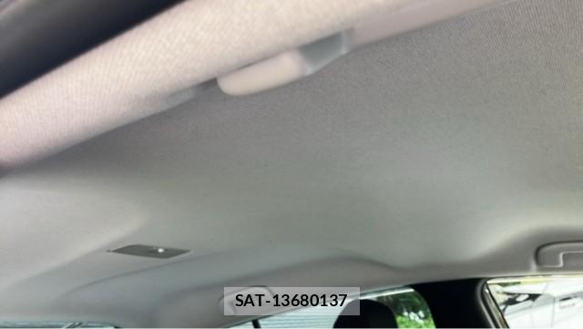 Toyota PRIUS 2019-09 8729588-15