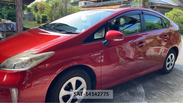 Toyota PRIUS 2013-11 8729647-3