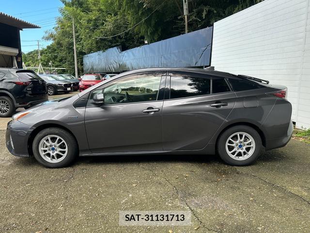 Toyota PRIUS 2016-06 8729700-5