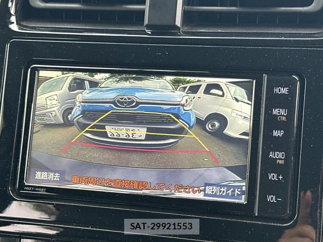 Toyota PRIUS 2019-06 8729889-4