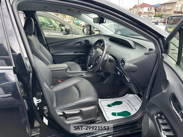 Toyota PRIUS 2019-06 8729889-9
