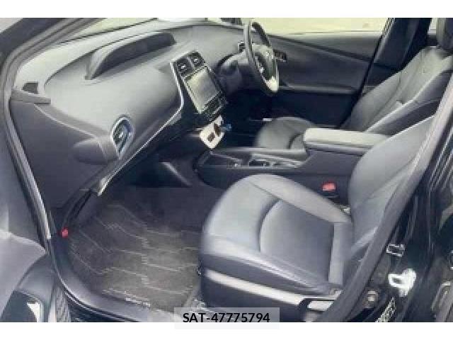 Toyota PRIUS 2016-01 8729947-2