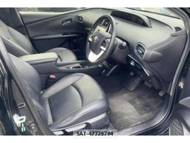 Toyota PRIUS 2016-01 8729947-3