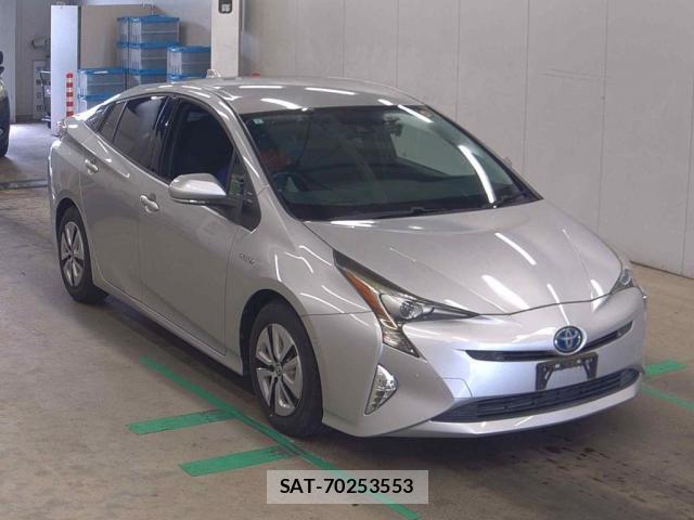 Toyota PRIUS 2017-08 8730138-0
