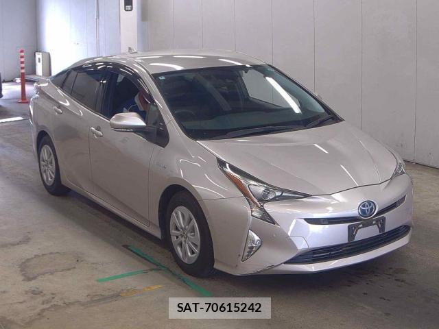 Toyota PRIUS 2018-04 8730139-0