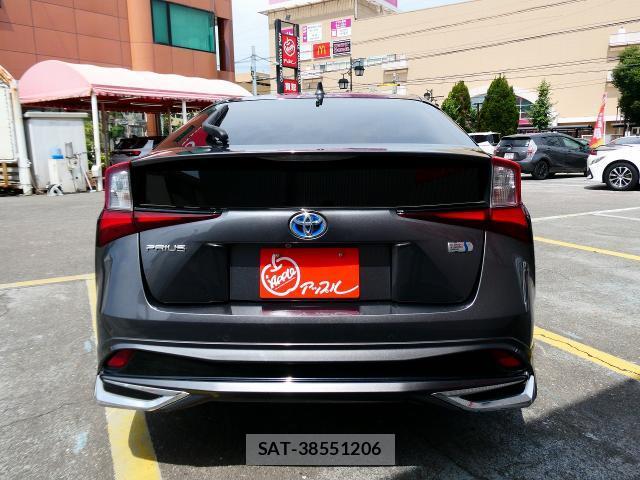 Toyota PRIUS 2019-08 8730193-1