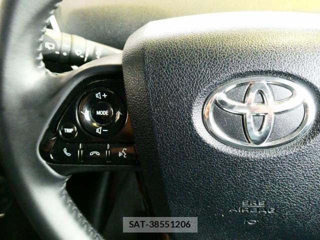 Toyota PRIUS 2019-08 8730193-17
