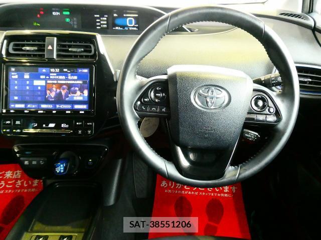 Toyota PRIUS 2019-08 8730193-2