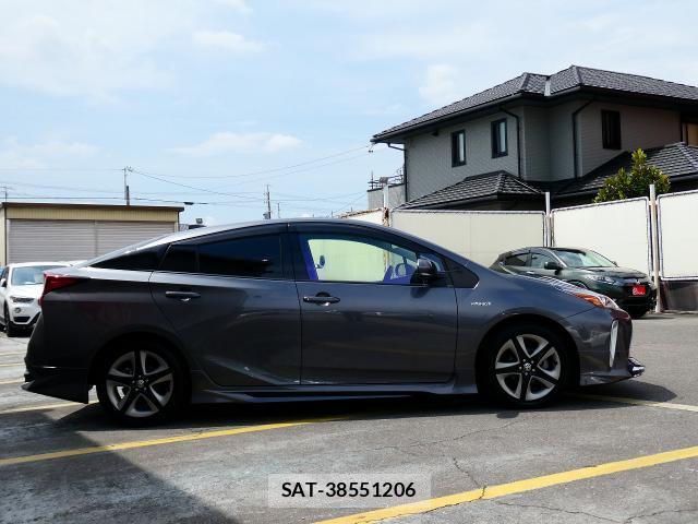 Toyota PRIUS 2019-08 8730193-3