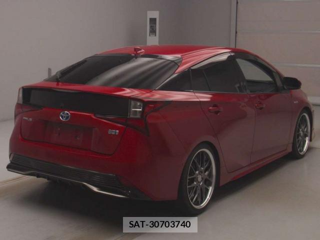 Toyota PRIUS 2019-10 8730293-2