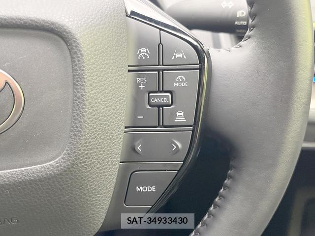 Toyota PRIUS 2023-10 8730495-4