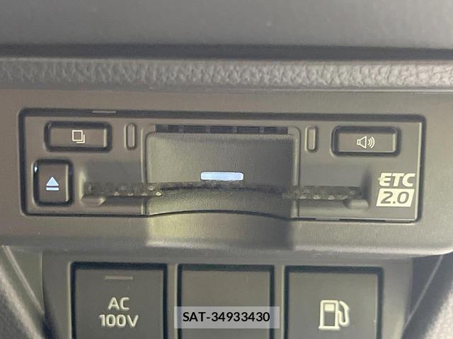 Toyota PRIUS 2023-10 8730495-5