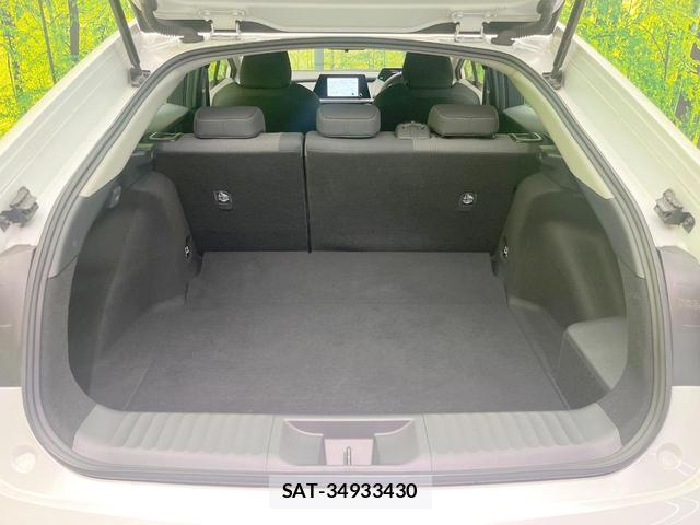 Toyota PRIUS 2023-10 8730495-9