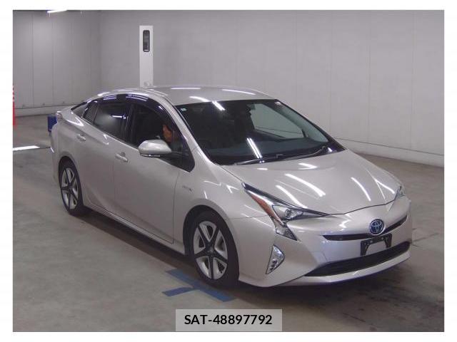 Toyota PRIUS 2018-03 8730512-0