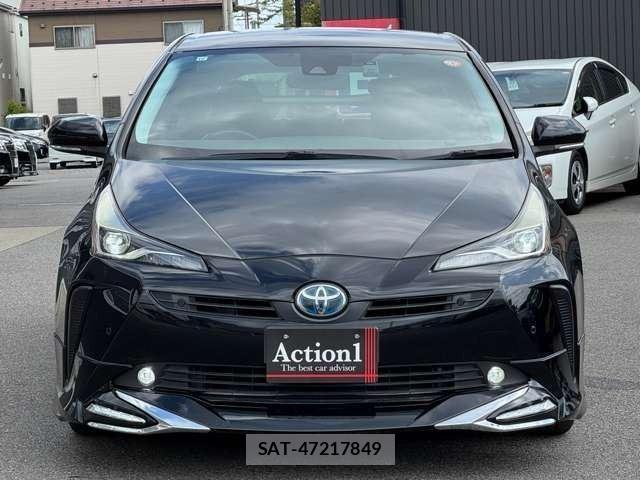 Toyota PRIUS 2019-10 8730542-2