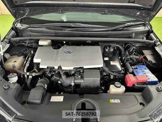 Toyota PRIUS 2017-07 8730747-13