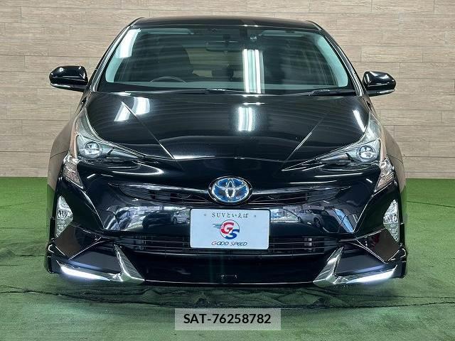 Toyota PRIUS 2017-07 8730747-14