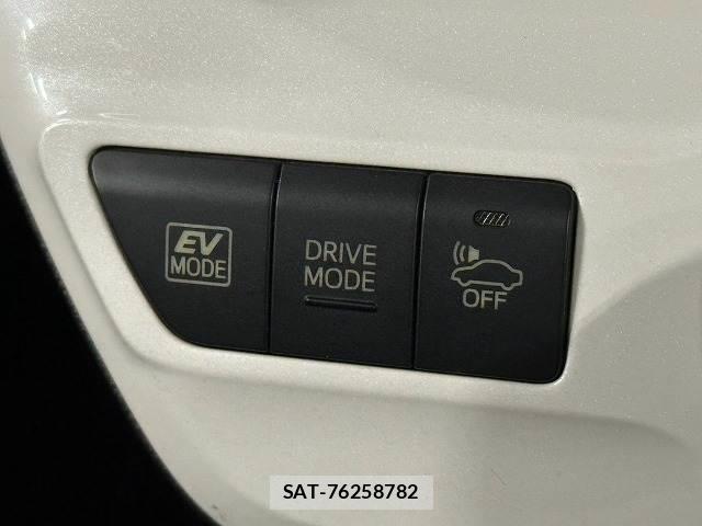 Toyota PRIUS 2017-07 8730747-7
