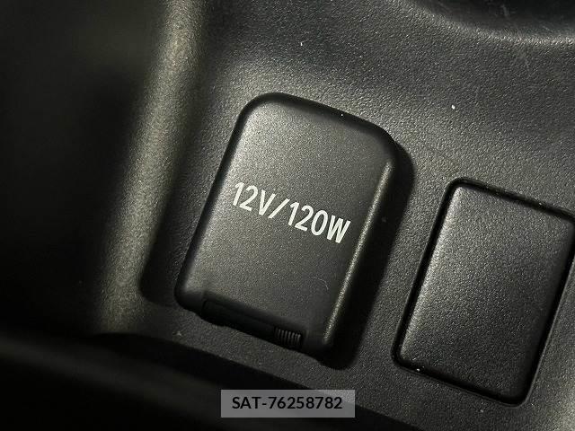Toyota PRIUS 2017-07 8730747-8