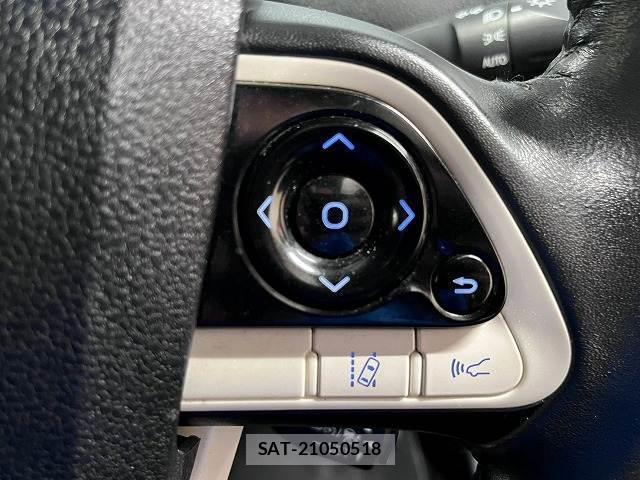 Toyota PRIUS 2017-07 8730748-4