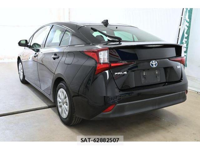 Toyota PRIUS 2020-02 8730771-1