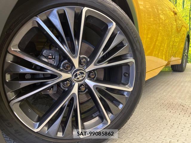 Toyota PRIUS 2025-02 8730819-12