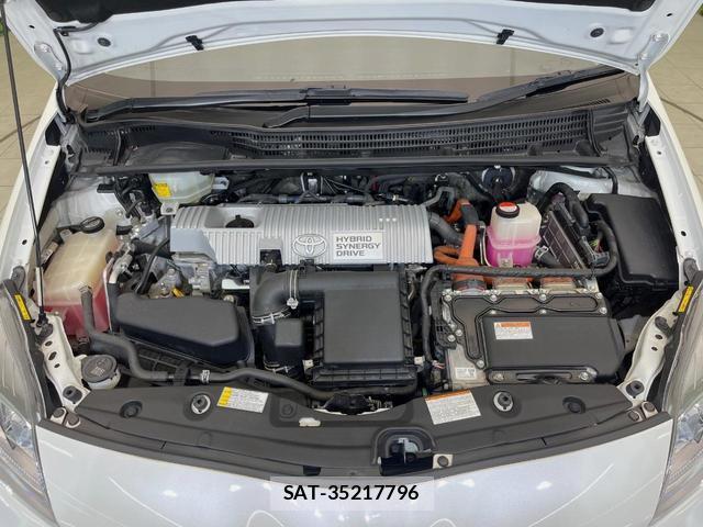 Toyota PRIUS 2015-10 8730890-17