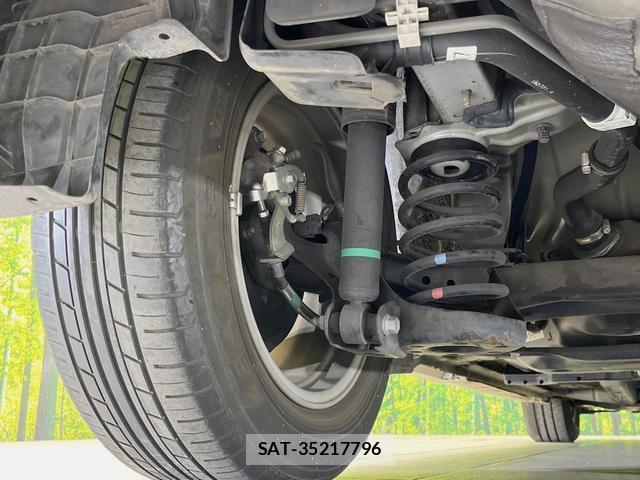 Toyota PRIUS 2015-10 8730890-19
