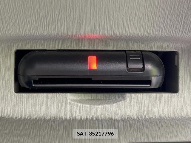 Toyota PRIUS 2015-10 8730890-5