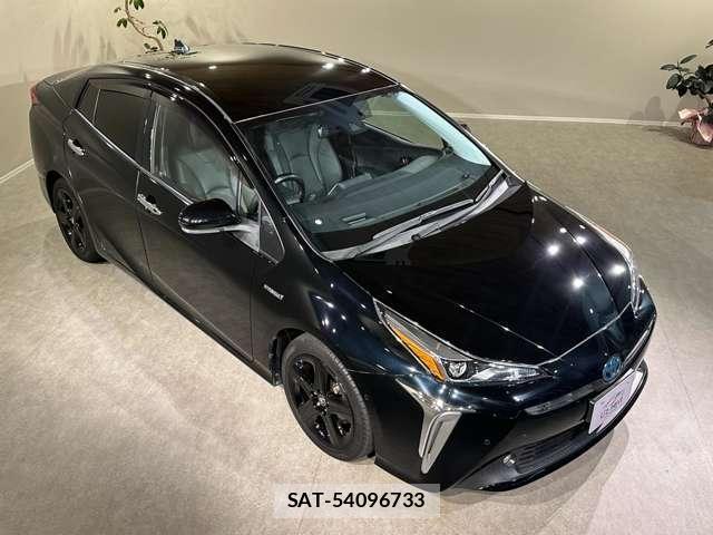 Toyota PRIUS 2019-08 8730892-11