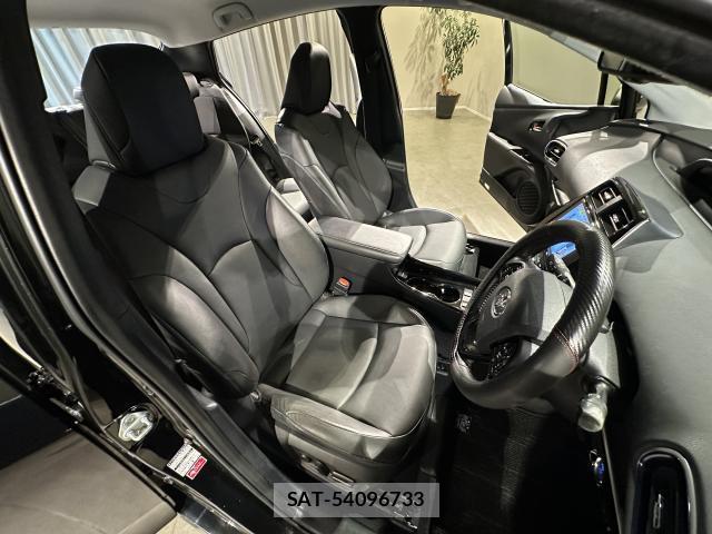 Toyota PRIUS 2019-08 8730892-5