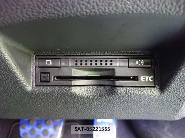 Toyota PRIUS 2015-12 8731187-10