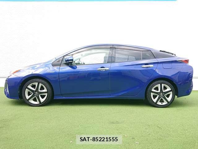 Toyota PRIUS 2015-12 8731187-17