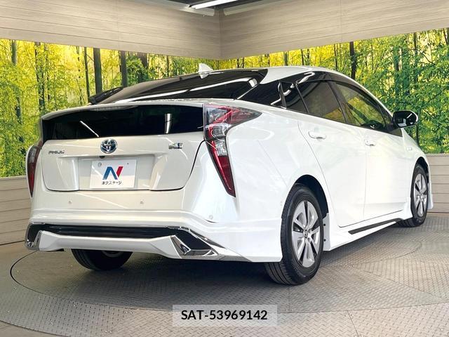 Toyota PRIUS 2018-01 8731251-16