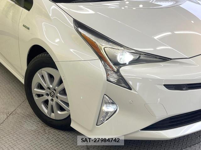 Toyota PRIUS 2018-04 8731252-11