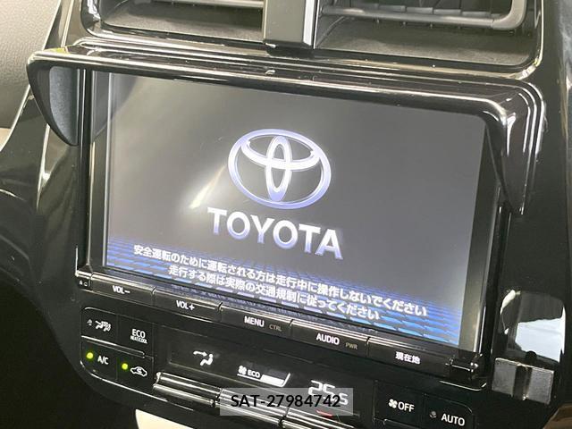 Toyota PRIUS 2018-04 8731252-2