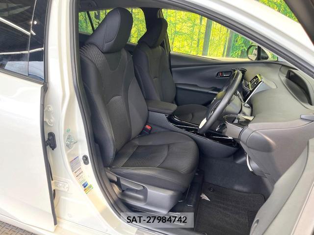 Toyota PRIUS 2018-04 8731252-7