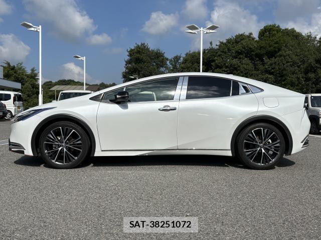 Toyota PRIUS 2023-03 8731297-1