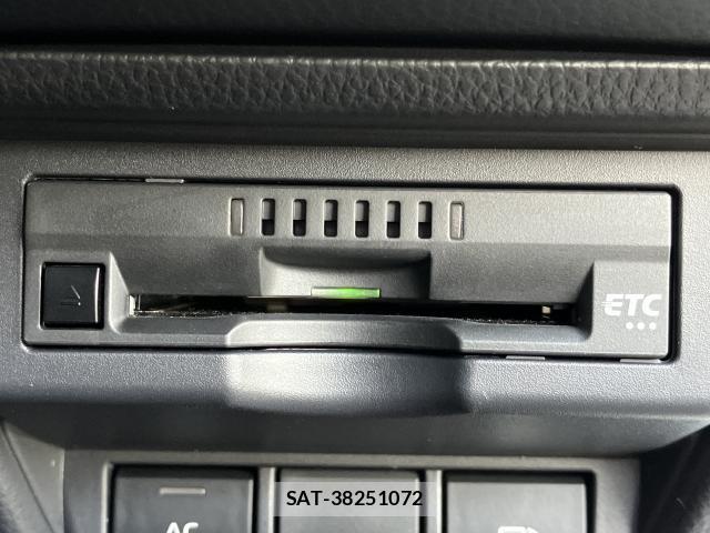 Toyota PRIUS 2023-03 8731297-12