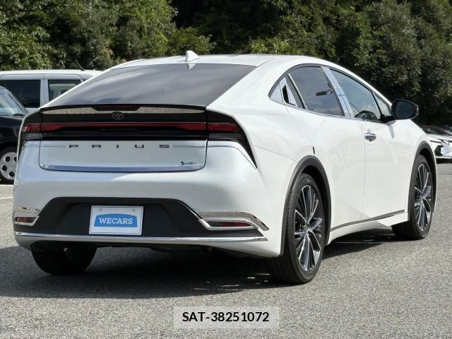 Toyota PRIUS 2023-03 8731297-2