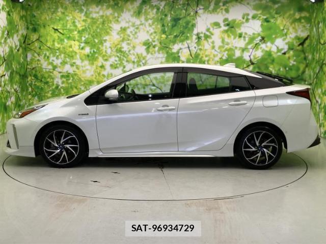 Toyota PRIUS 2019-01 8731298-1