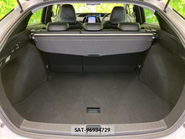 Toyota PRIUS 2019-01 8731298-7