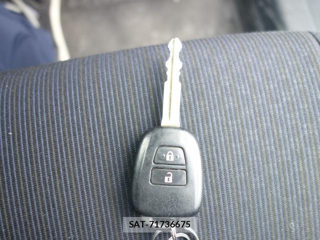 Toyota PROBOX 2021-07 8729005-11